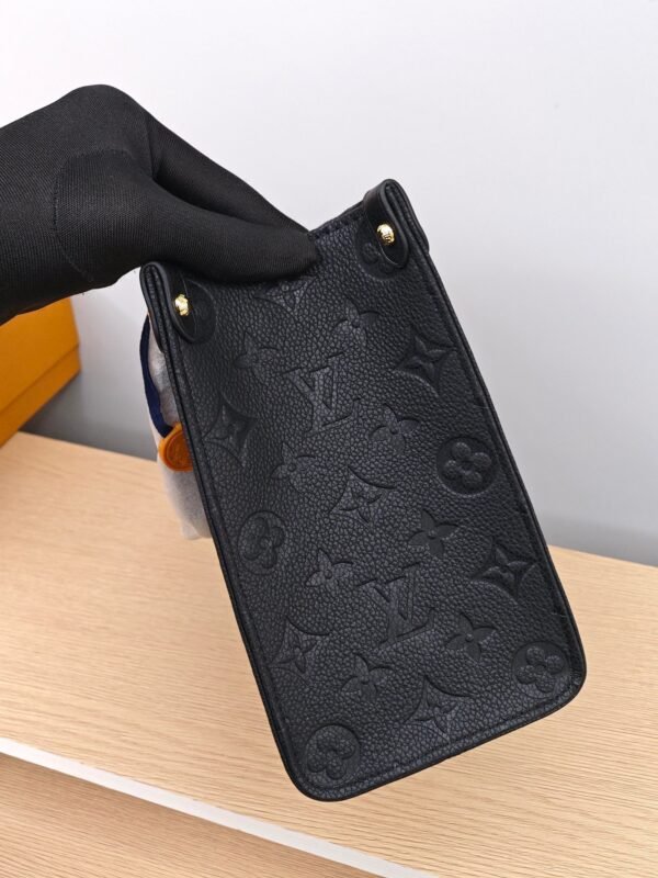 Louis Vuitton OnTheGo