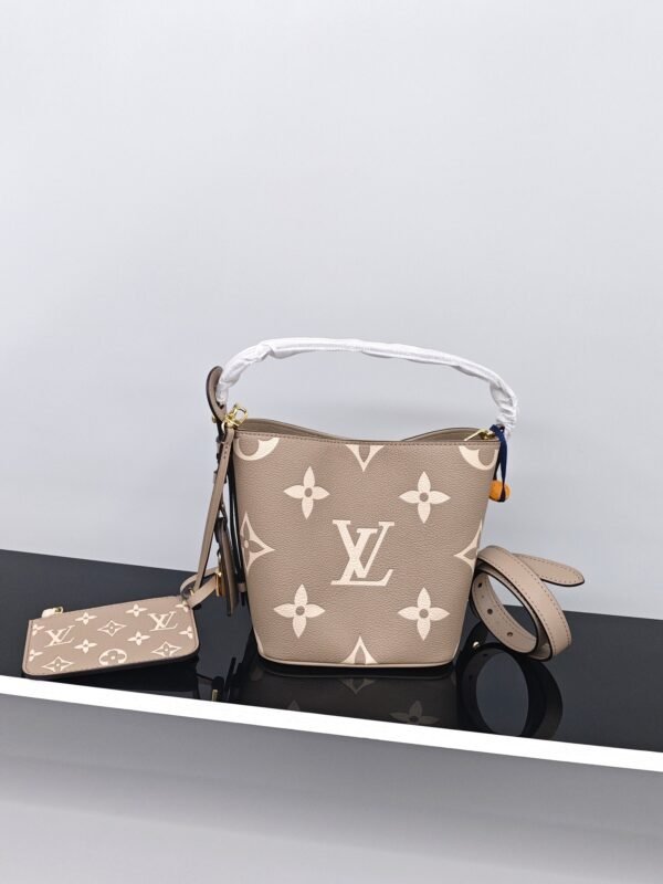 Louis Vuitton Noé BB Bucket Bag