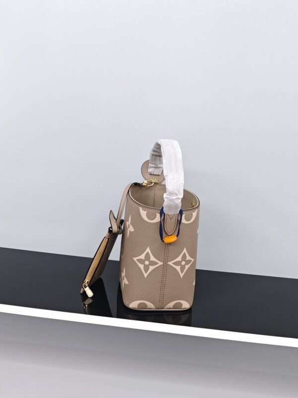 Louis Vuitton Noé BB Bucket Bag