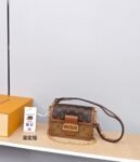 LV Daphne crossbody bag