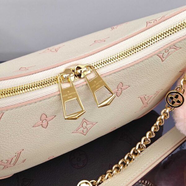 Louis Vuitton's Boulogne croissant bag