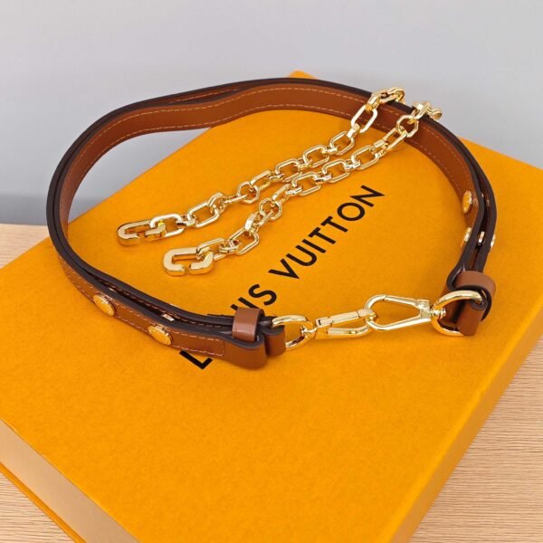 LV Daphne crossbody bag