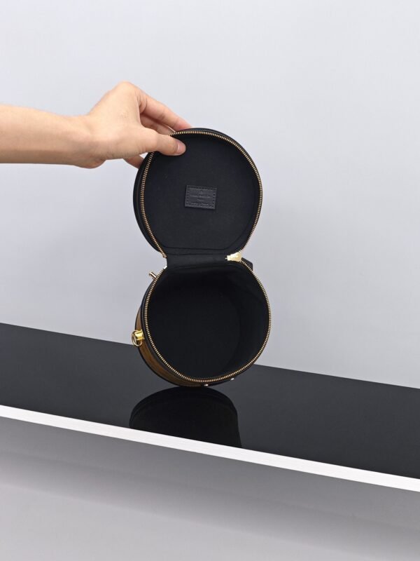 Louis Vuitton Petite Malle Souple handbag