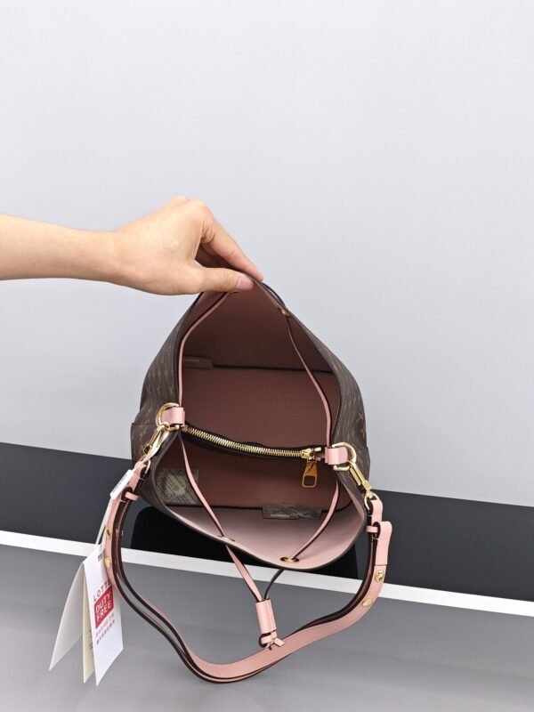 Louis Vuitton Noé BB Bucket Bag