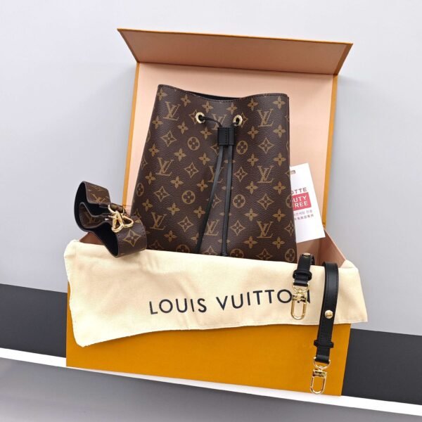 Louis Vuitton Noé bucket bag