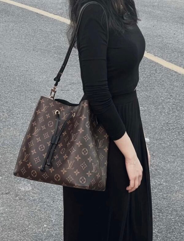 Louis Vuitton Noé bucket bag