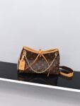 Louis Vuitton Boulogne handbag