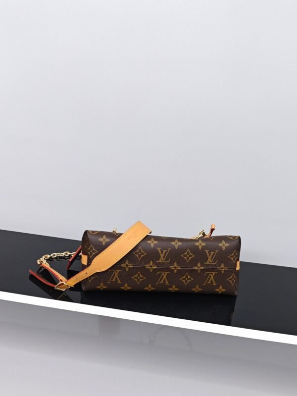 Louis Vuitton Boulogne handbag