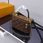 LV Petite Malle Souple