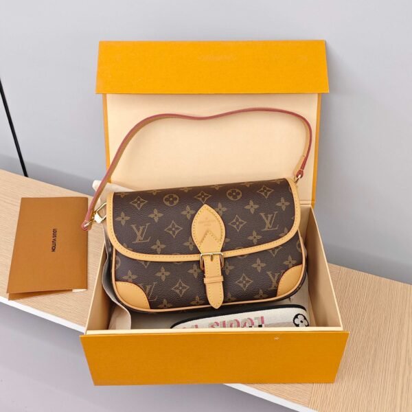 LV Diane baguette bag