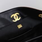 CHANEL Classic Flap Bag