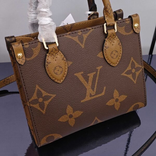 Louis Vuitton OTTO handbag