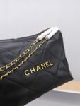 CHANEL Classic Flap Bag