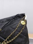 CHANEL Classic Flap Bag