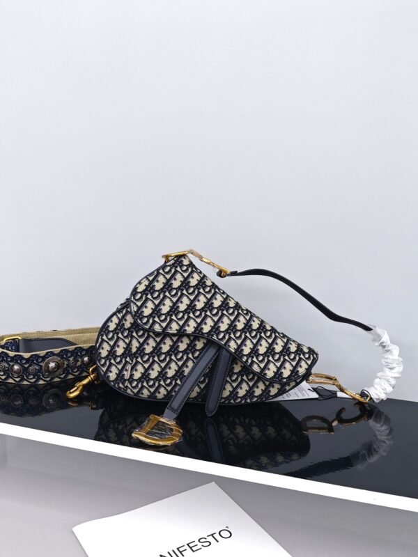 Dior Saddle bag