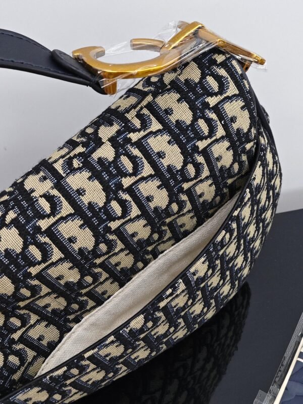 Dior Saddle bag