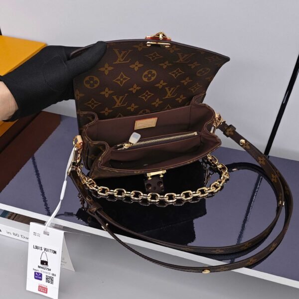 LV Dauphine handbag