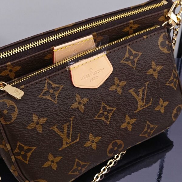 LV Multi Pochette Accessoires handbag